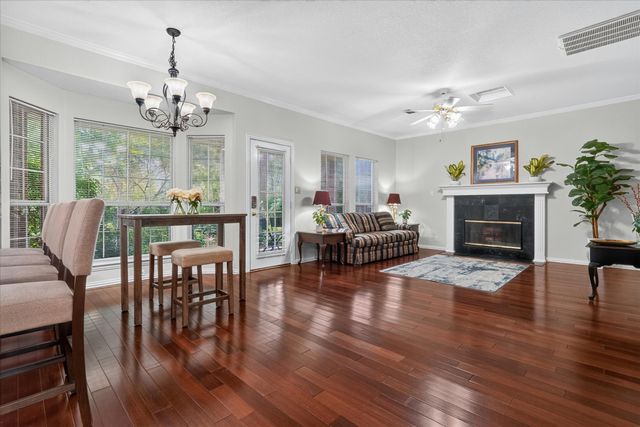 5424 Emerald Park Boulevard, Arlington, TX 76017