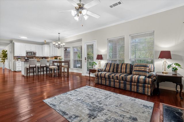 5424 Emerald Park Boulevard, Arlington, TX 76017