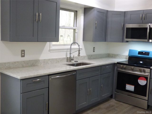 2944 State Route 17K B, Middletown, NY 10941