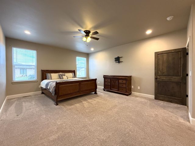 853 Fire Agate Lane, Grand Junction, CO 81506