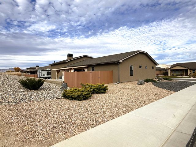 853 Fire Agate Lane, Grand Junction, CO 81506