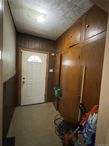 2042 Colonial Avenue, Bronx, NY 10461