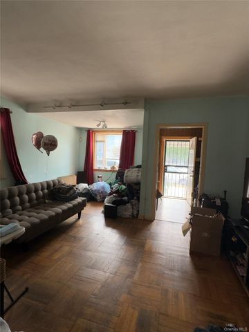2042 Colonial Avenue, Bronx, NY 10461