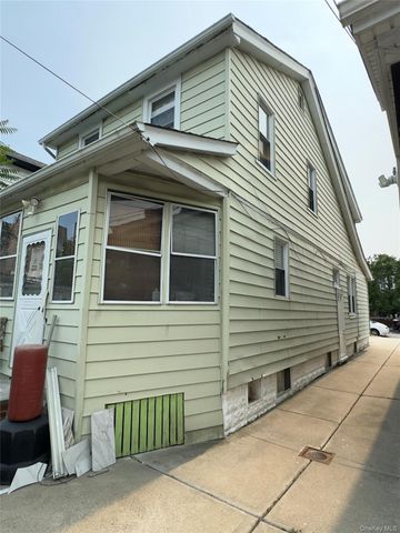 2042 Colonial Avenue, Bronx, NY 10461