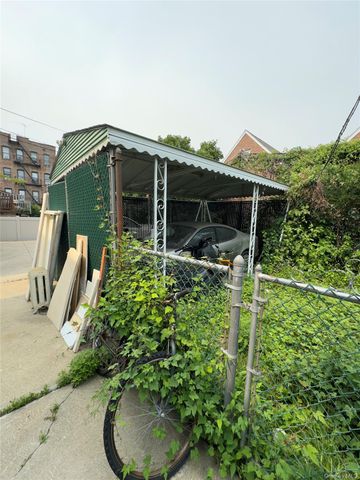 2042 Colonial Avenue, Bronx, NY 10461