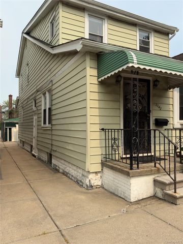 2042 Colonial Avenue, Bronx, NY 10461