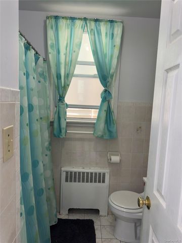 2042 Colonial Avenue, Bronx, NY 10461