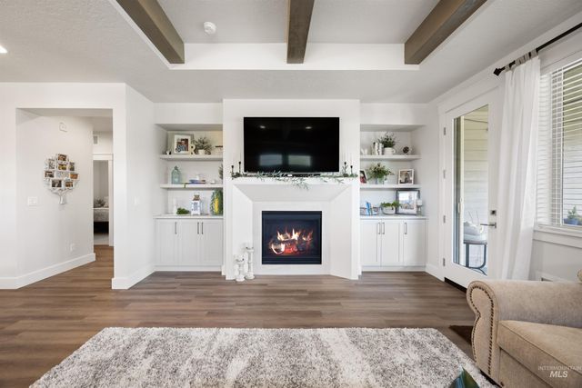 122 N Woody Knoll Ln, Eagle, ID 83616