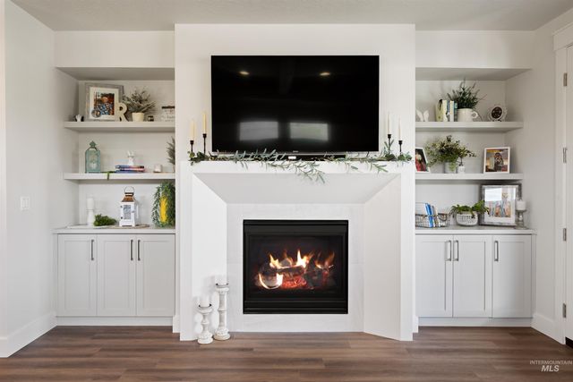 122 N Woody Knoll Ln, Eagle, ID 83616