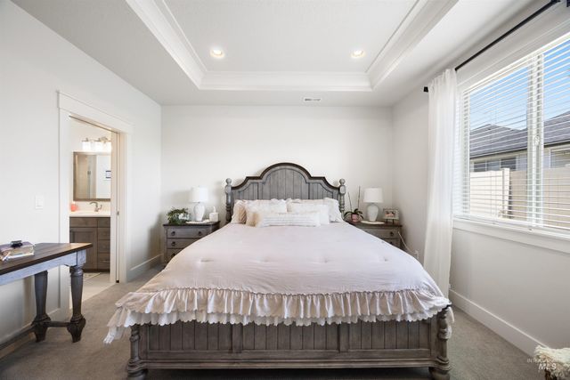 122 N Woody Knoll Ln, Eagle, ID 83616