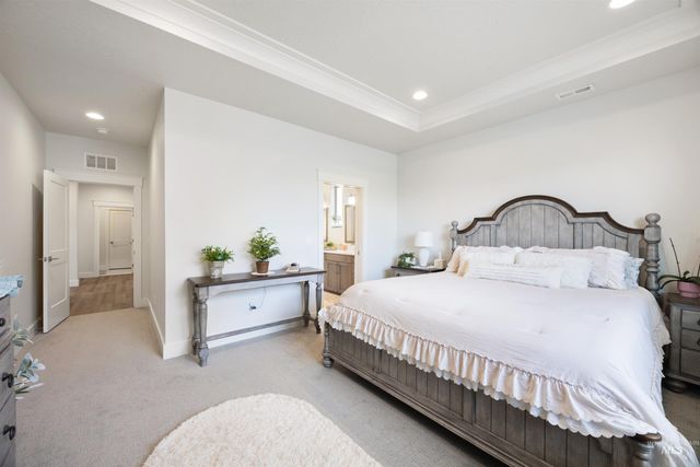 122 N Woody Knoll Ln, Eagle, ID 83616