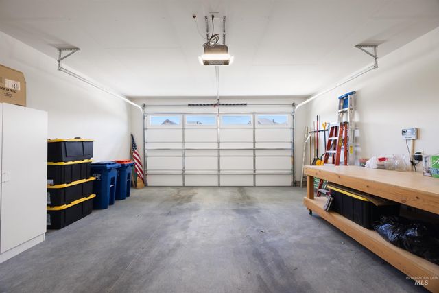 122 N Woody Knoll Ln, Eagle, ID 83616