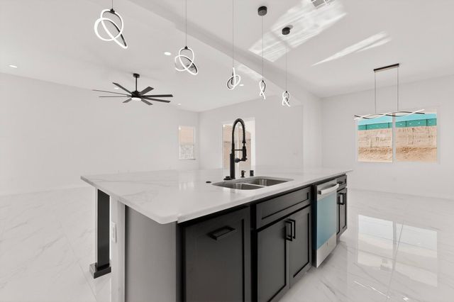 6030 Miller Road NE, Rio Rancho, NM 87144