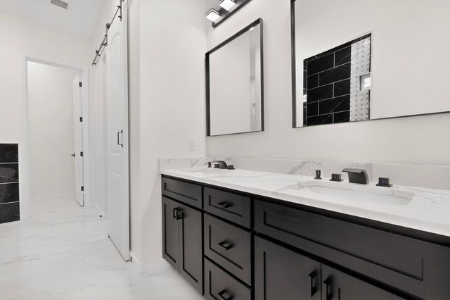 6030 Miller Road NE, Rio Rancho, NM 87144