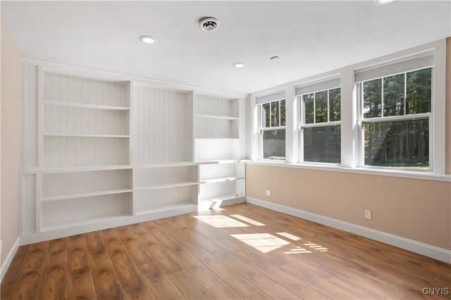 4350 Chickadee Circle, Onondaga, NY 13215