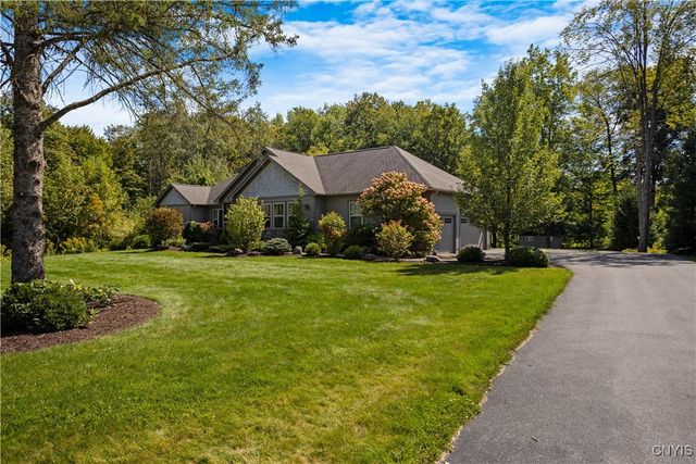 4350 Chickadee Circle, Onondaga, NY 13215