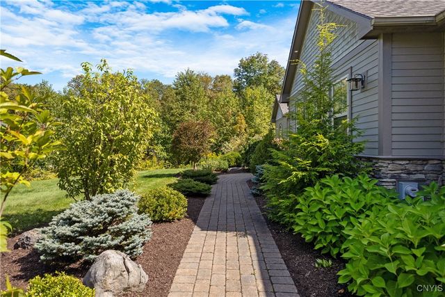 4350 Chickadee Circle, Onondaga, NY 13215