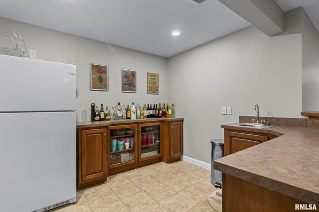 2809 Covered Wagon Trail, Springfield, IL 62711