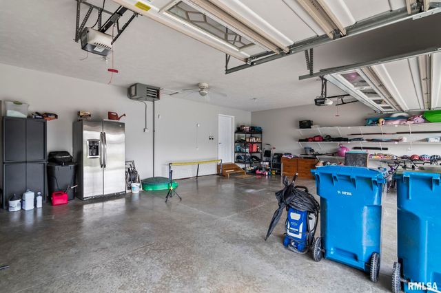 2809 Covered Wagon Trail, Springfield, IL 62711