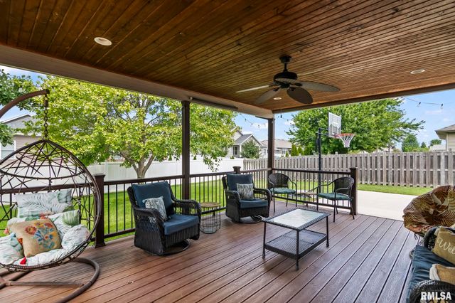 2809 Covered Wagon Trail, Springfield, IL 62711