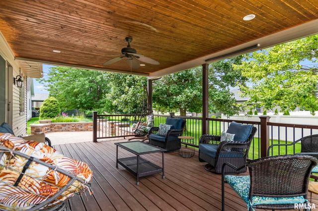 2809 Covered Wagon Trail, Springfield, IL 62711