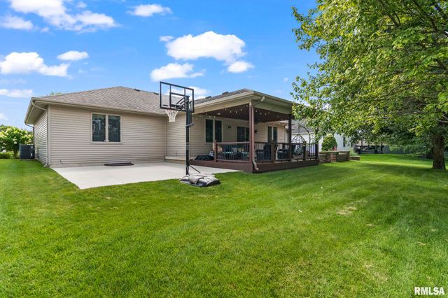 2809 Covered Wagon Trail, Springfield, IL 62711