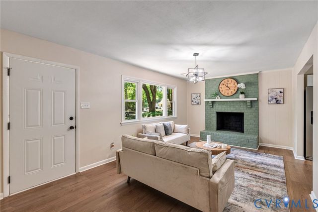 2206 Seminole Ave, Chester, VA 23831