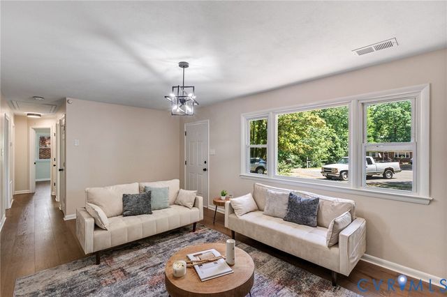 2206 Seminole Ave, Chester, VA 23831
