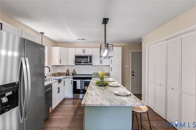 2206 Seminole Ave, Chester, VA 23831
