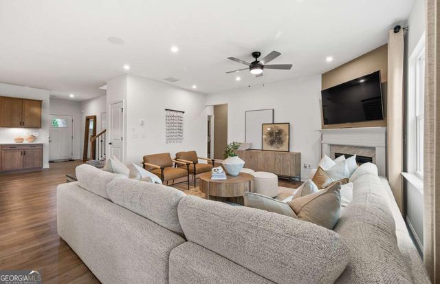 6120 Marigold Way, Atlanta, GA 30349