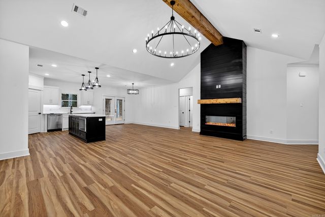 1032 Stagecoach Boulevard, Cabot, AR 72023