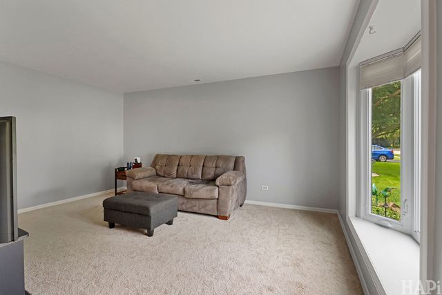 3612 Hale Lane, Island Lake, IL 60042