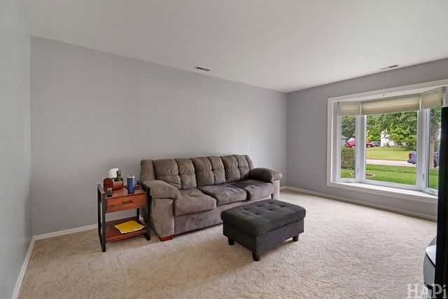 3612 Hale Lane, Island Lake, IL 60042