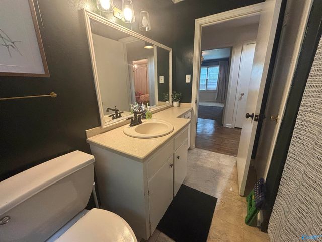 2016 Noccalula Road, Gadsden, AL 35904