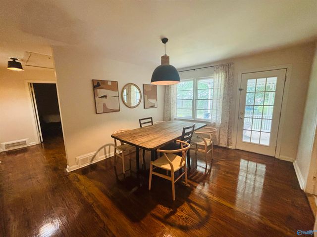 2016 Noccalula Road, Gadsden, AL 35904