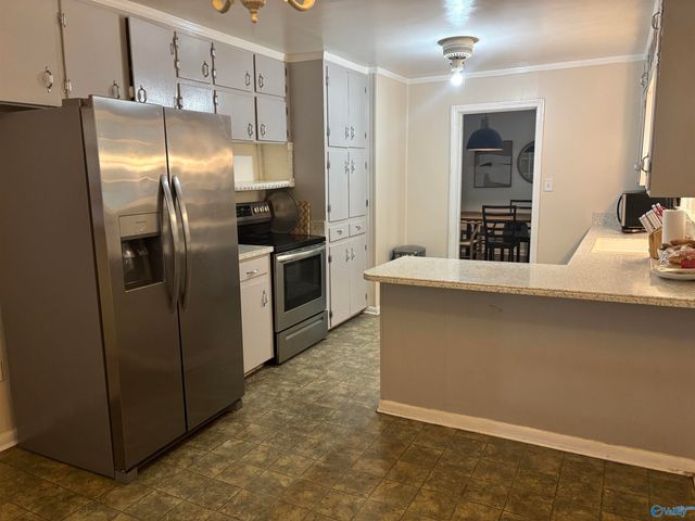 2016 Noccalula Road, Gadsden, AL 35904