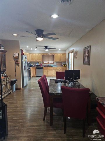 436 N Park Street, Ogden, KS 66517