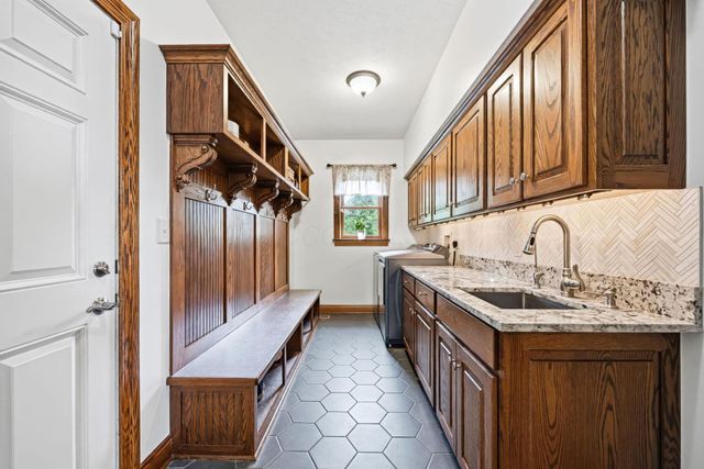 16725 Raintree Drive, Marysville, OH 43040