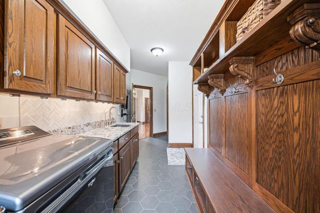 16725 Raintree Drive, Marysville, OH 43040