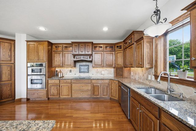 16725 Raintree Drive, Marysville, OH 43040