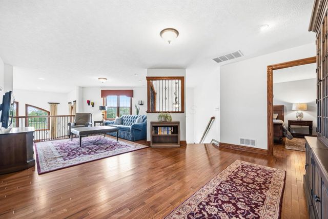 16725 Raintree Drive, Marysville, OH 43040