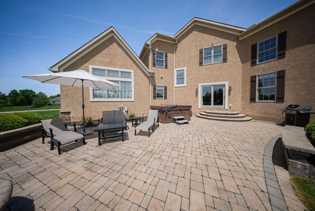 16725 Raintree Drive, Marysville, OH 43040