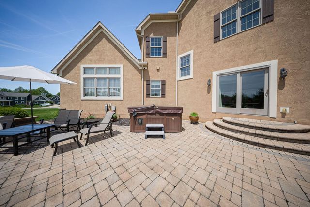 16725 Raintree Drive, Marysville, OH 43040