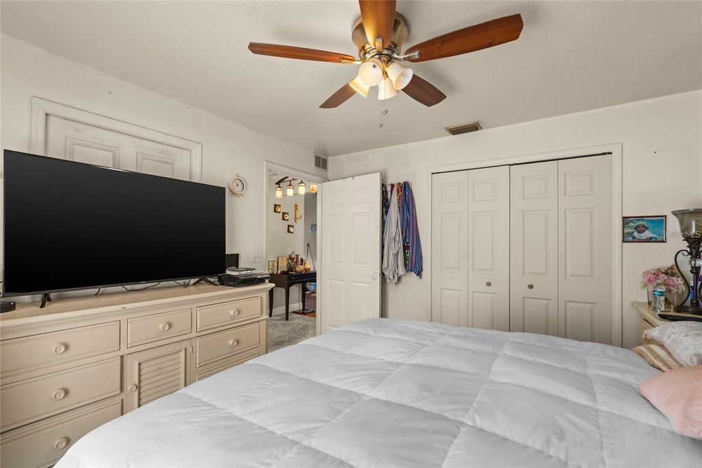 Image 12 of property listing at 614 WASHINGTON STREET, New Smyrna Beach, FL 32168