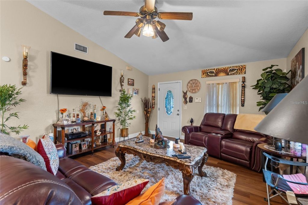 Image 5 of property listing at 614 WASHINGTON STREET, New Smyrna Beach, FL 32168