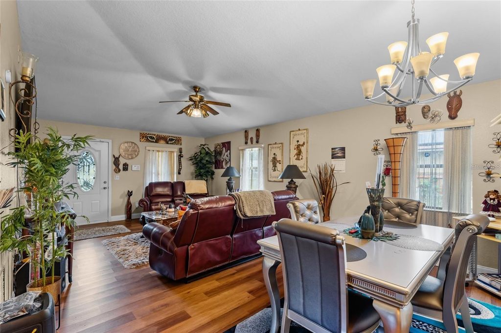 Image 7 of property listing at 614 WASHINGTON STREET, New Smyrna Beach, FL 32168