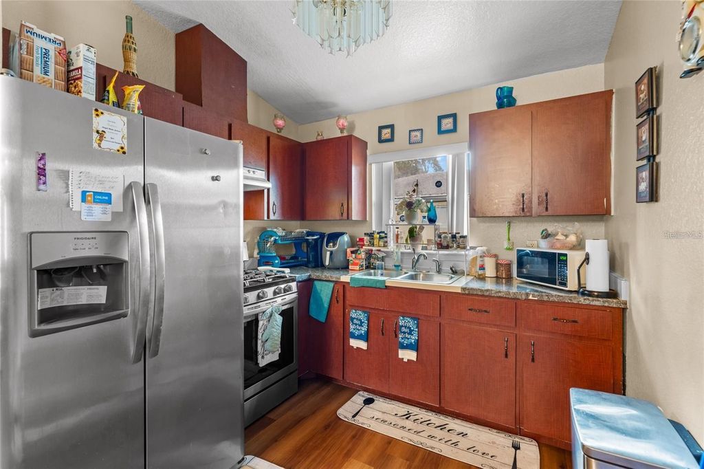 Image 8 of property listing at 614 WASHINGTON STREET, New Smyrna Beach, FL 32168
