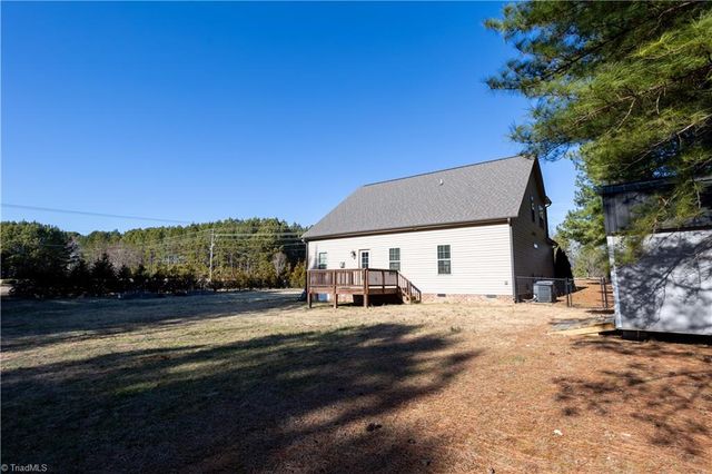 112 Wallburg Fields Lane, Winston-salem, NC 27107