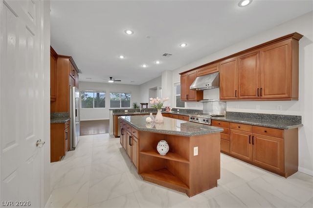 7970 Carson Creek Street, Las Vegas, NV 89113