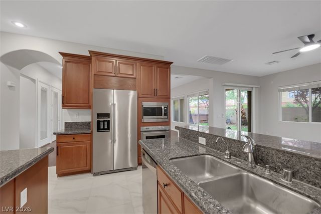 7970 Carson Creek Street, Las Vegas, NV 89113